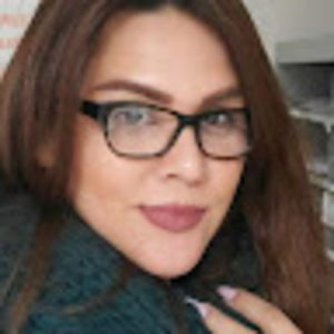 Meet your Posher, Lorena